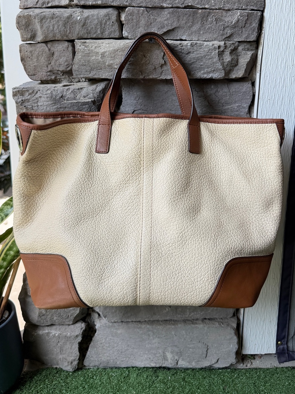 Coach Hadley Medium Pebbled Leather Tote Women’s Bag